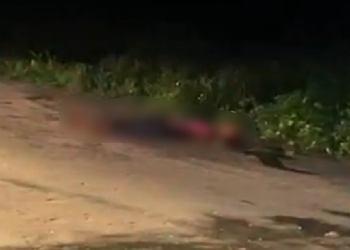 Primos que seriam assaltantes são mortos a facadas, tiros e porrada em Manaus