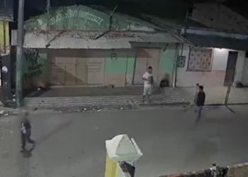 Vídeo: Supostamente bêbado, homem ‘mexe’ com menino e depois rouba e espanca morador no interior do AM