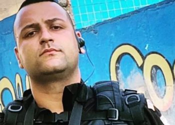 Policial dentro de blindado morre atingido por tiro de bandido