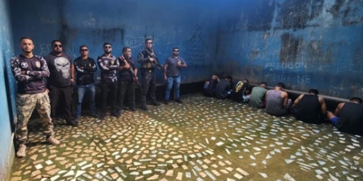 Policiais do Amazonas tombam sete bandidos foragidos e fazem a “foto da vitória”