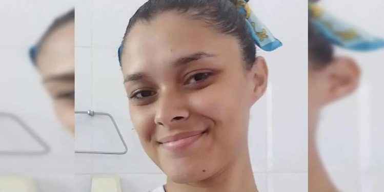 Professora é presa injustamente por crime ocorrido quando ela tinha 10 anos