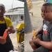 Cliente dá ‘prejuízo’ ao acabar o ketchup, comer pastéis e tomar 24 caldos de cana: ‘É rodízio, bebo quantos quiser’