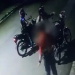 Vídeo: Entregador por aplicativo tem a moto roubada enquanto fazia entrega em Manaus