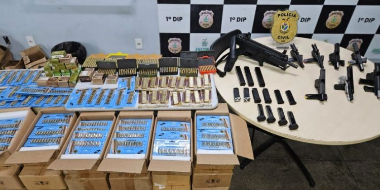 Com 30 mil munições e submetralhadora de PM morto, “Senhor das Armas” é preso em Manaus