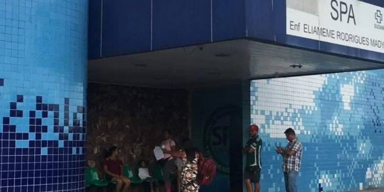 Pistoleiros deixam quatro jovens feridos em posto de gasolina da Cidade Nova