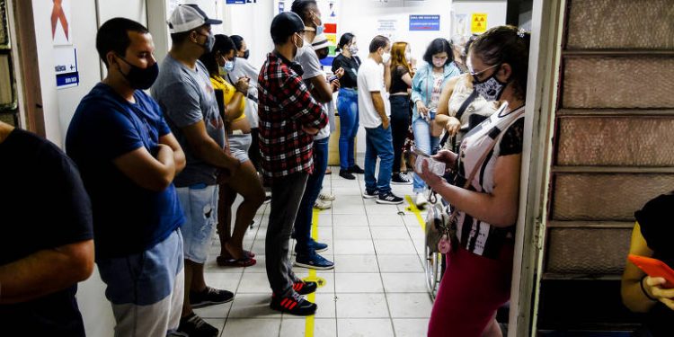 Amazonas registra mais de 500 casos de covid-19 em uma semana