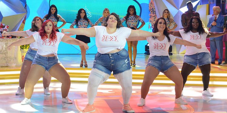 Ex-dançarina de Anitta, Thais Carla, se lança em carreira musical