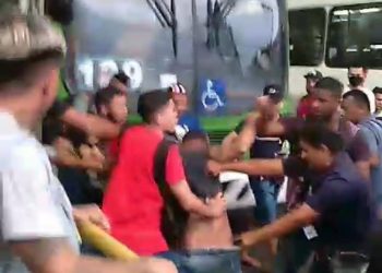 Sextou? Suspeito de roubo a ônibus no T2 leva ‘carinho’ da população