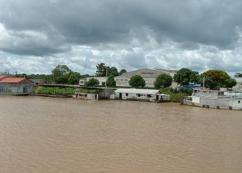 Mãe e filho morrem em náufrago na comunidade Furo do Paracuúba