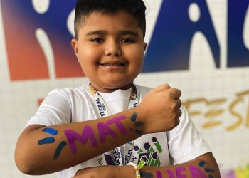 Justiça do Amazonas determina que UEA guarde vaga de ‘Pequeno Gênio’ aprovado no vestibular