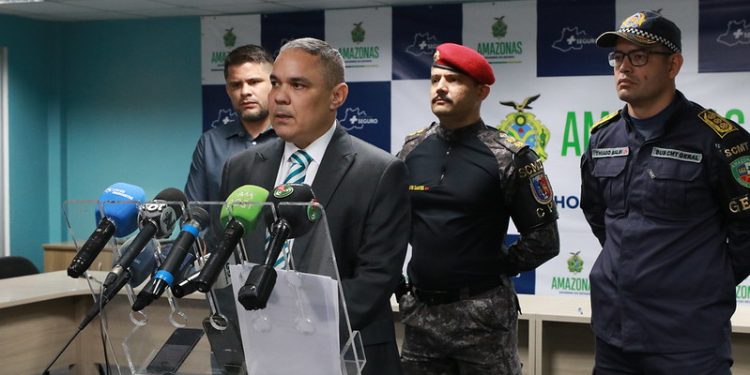 Secretário de segurança pública se pronuncia após episódio com deputado Amom