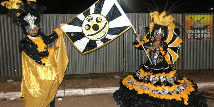 Escola de samba Bola Preta é atração nacional da Casa de Praia Zezinho Corrêa