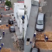 Moradores do conjunto Eldorado se revoltam após Águas de Manaus esburacar rua inteira com obra; veja