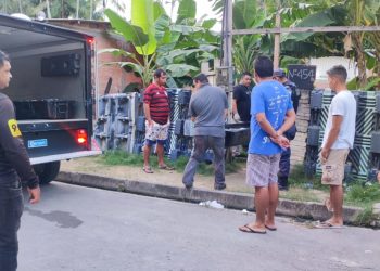 Em Manaus, pistoleiros arrombam casa e matam homem com mais de 20 tiros na frente da esposa grávida