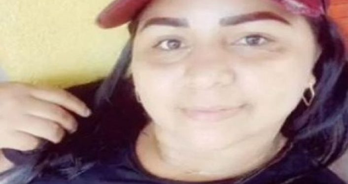 Mulher pede carona da amiga e acaba morta a tiros na garupa da moto dela