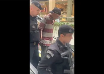 Rejeitado em vaga de emprego, homem mata gerente de loja a tiros