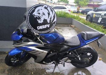 Homem tenta vender moto roubada e acaba sendo preso