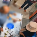 Vídeo: Dois assaltantes, um deles de peruca, faz ‘limpa’ em mercadinho de Manaus