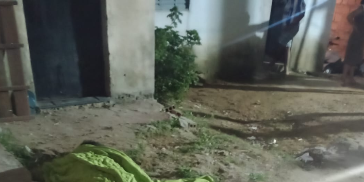Cerca de 10 criminosos invadem casa, roubam, e assassinam homem na Zona Oeste de Manaus