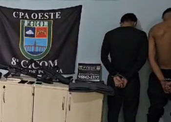 Vídeo: Família tem a casa invadida por bandidos e é feita refém em Manaus; dois são presos