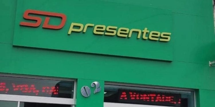 Loja exige candidatas a emprego ‘solteiras, sem filhos e da cor branca’