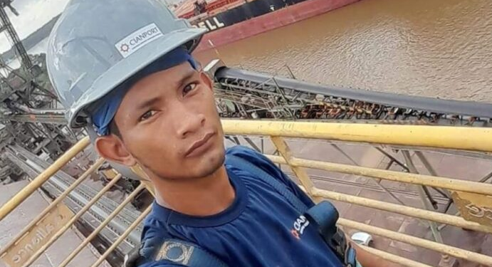 Tragédia: Operador cai com empilhadeira no Rio Amazonas e está desaparecido