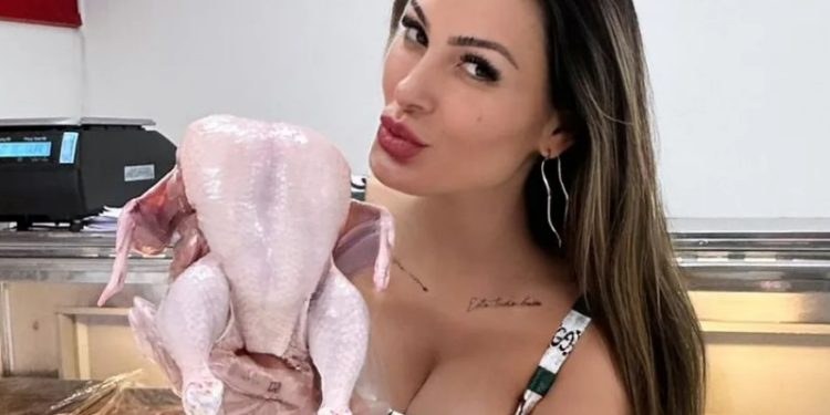 Rainha do frango assado: Andressa Urach decide investir em venda de aves