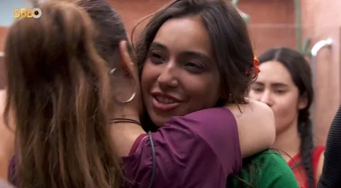 Vanessa Lopes aperta botão e desiste do BBB