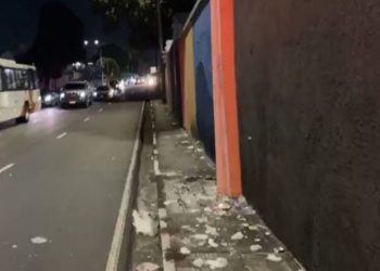 No Japiim, idoso cai em praça enquanto dormia e morre