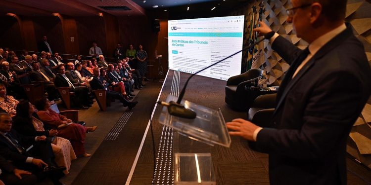Cinco boas práticas de fiscalização e controle do TCE-AM são destaque entre tribunais do país