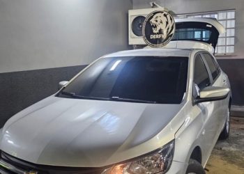 Motorista é presa em Manaus andando com carro clonado para não pagar IPVA