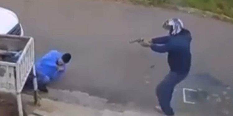 Vídeo mostra pistoleiro matando empresário na rua; assista a cena