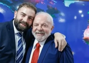 Filho de Lula defende BR-319 após se mudar para Rio Preto da Eva