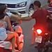 Vídeo: mesmo correndo risco, motoqueira acelera e foge de assalto em Manaus