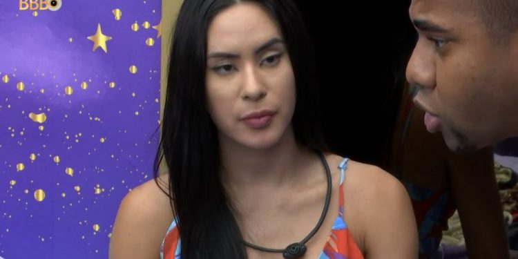Isabelle discute com Davi após paredão, mas o defende: ‘Não abro mão dos meus amigos’