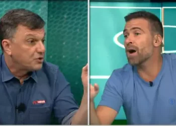 VÍDEO: Pilhado e Mauro Cezar brigam ao vivo em programa da Jovem Pan