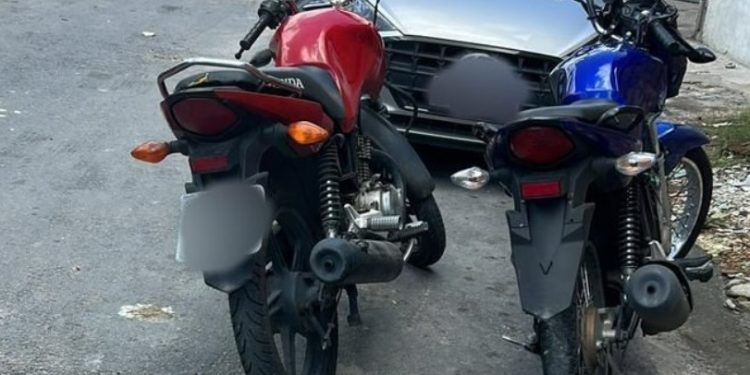 Suspeito de roubar motos em Manaus é preso com duas na garagem de casa