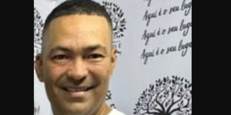 Policial tenta defender família em assalto e acaba morto com tiro na cabeça
