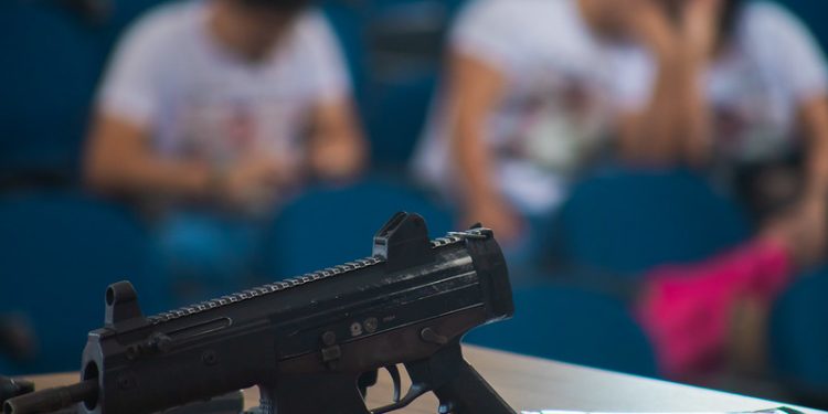 PMs e ex-PM são condenados por assassinato de colega de farda em Manaus
