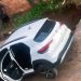 Infraestrutura: Carro cai em cratera no Campos Sales