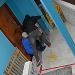 Alerta! Vídeo mostra criminosos invadindo casa na Zona Norte de Manaus com pé de cabra; veja