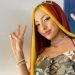 Traída, chamada de “magrela” e criticada por silicone, Ruivinha ironiza: ‘nada me abala’