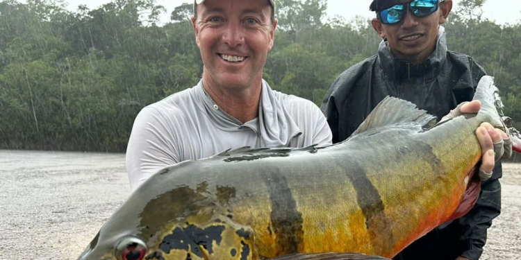 Pescador é acusado de ter postado tucunaré ‘fake’ após quebrar recorde mundial