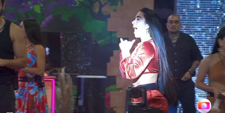 Festa da líder Giovanna tem o tema ‘Hippie Chic’