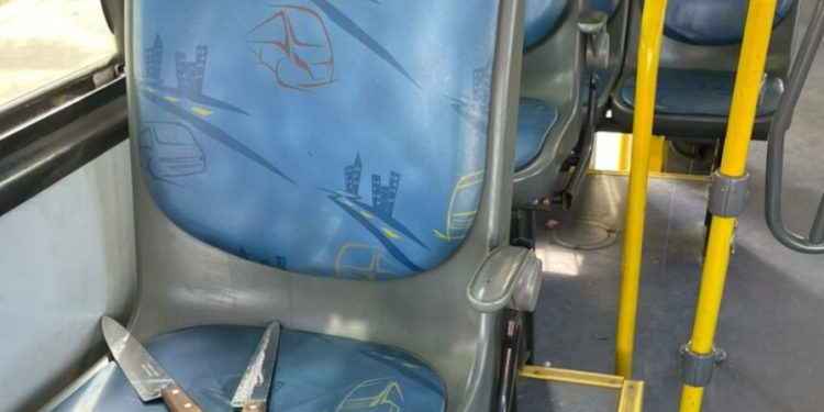 Bandido anuncia assalto no busão e acaba morto por PM à paisana