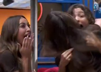 Vídeo: Sabrina Sato volta ao BBB e acaba derrubada no chão por Beatriz