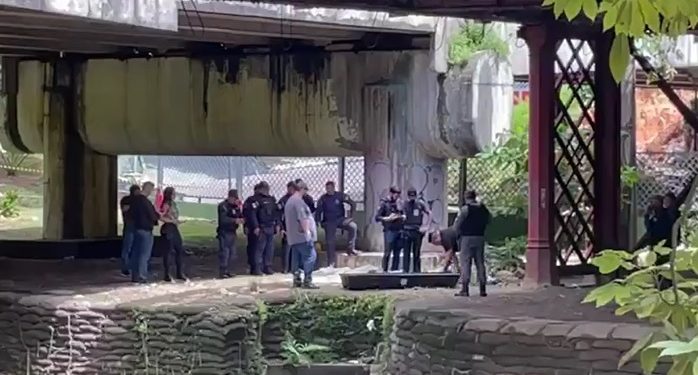Vídeo: cadáver amarrado é encontrado no Parque dos Bilhares