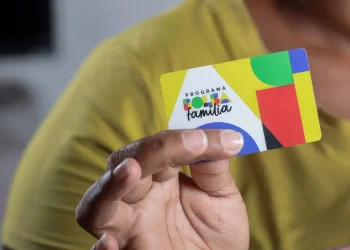 Caixa paga novo Bolsa Família a beneficiários com NIS de final 2