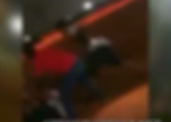 Vídeo mostra homem ficando ‘cotó’ sem a mão após briga por cadeira em restaurante; veja