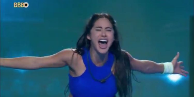 Vídeo: De azul, Isabelle dança boi no BBB